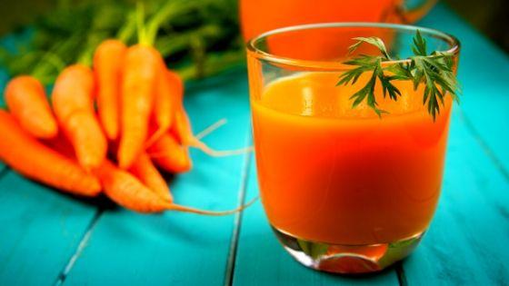Морковный сок для здоровья глаз